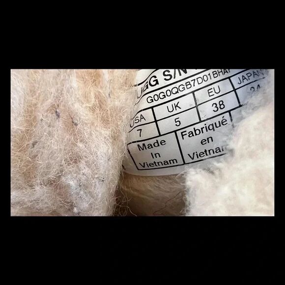 UGG PLATINUM GOLD SPARKLE FUR BOW SUEDE SHEEPWOOL BOOTS SIZE US 7/ EUR 38 - Picture 5 of 9